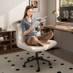 Yaheetech Swivel Desk Chair With No Arms For Home Office Study Bedroom